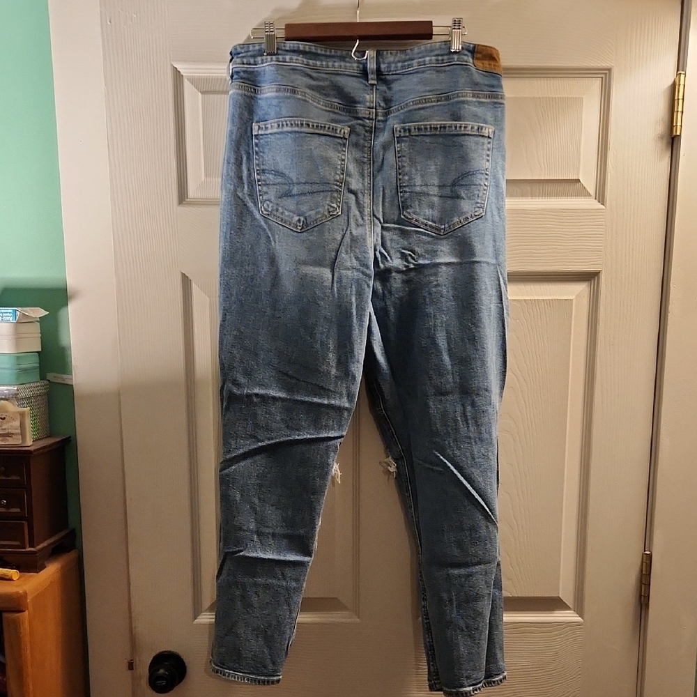 American Eagle Outfitters Distressed Blue Mom Jeans - Picture 5 of 5